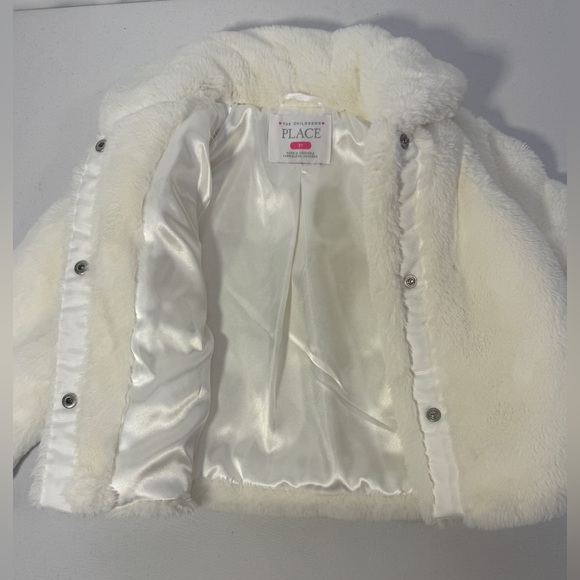 The Children’s Place White Faux Fur Coat Jacket Satin Lined Girls 3T - Picture 4 of 11